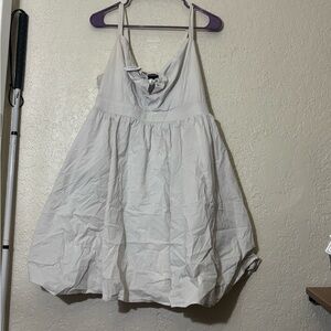 Torrid 0 White Sleeveless Dress with Cute Keyhole Design